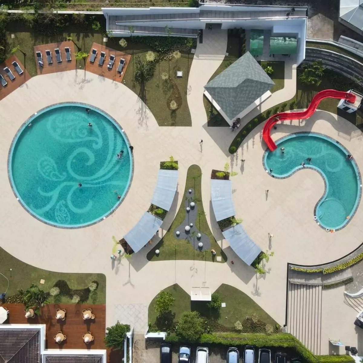 surya hotel pool 27050824000
