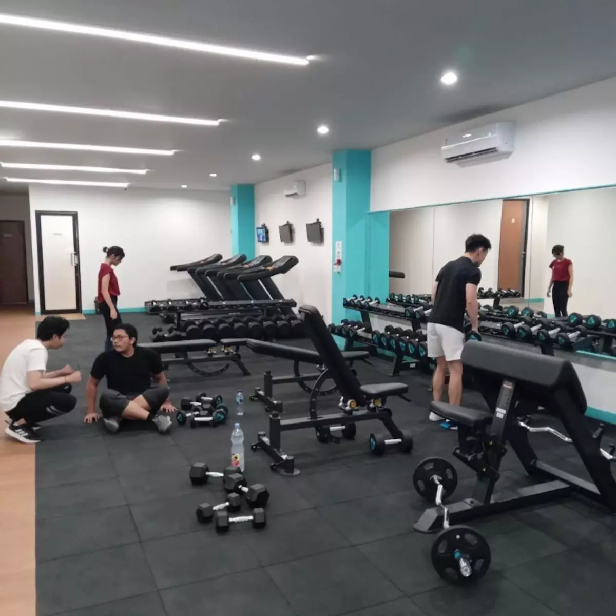 fit hub manyar 28052955249