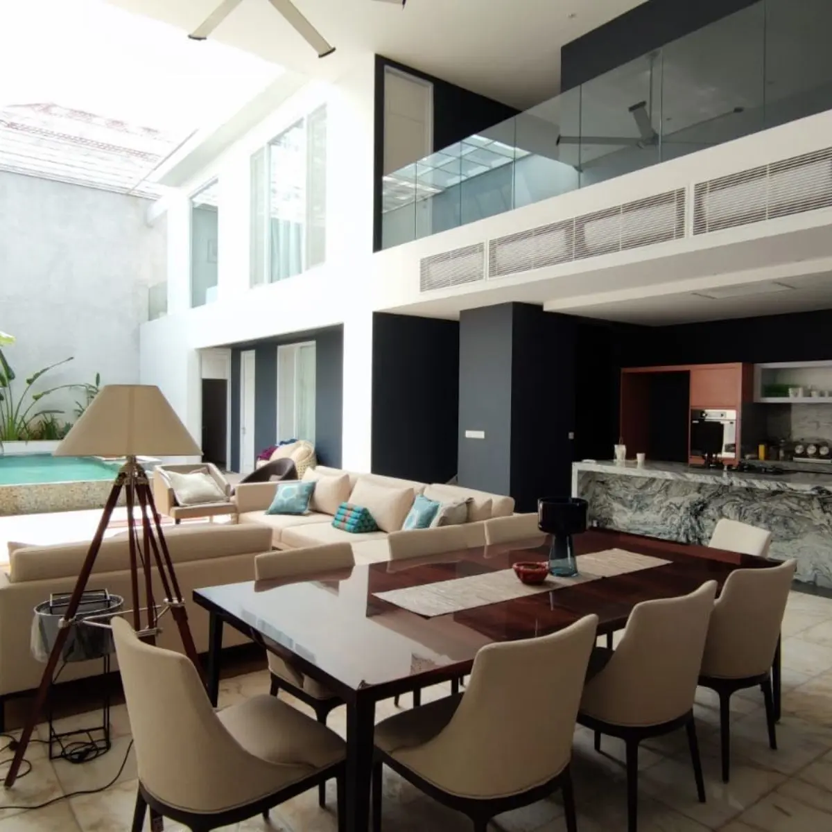 intercon blok b house 29043947351