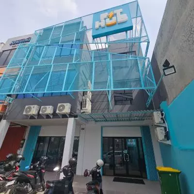 FIT HUB Jemursari